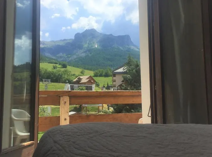 Soleil Des Neiges Hotel 2*